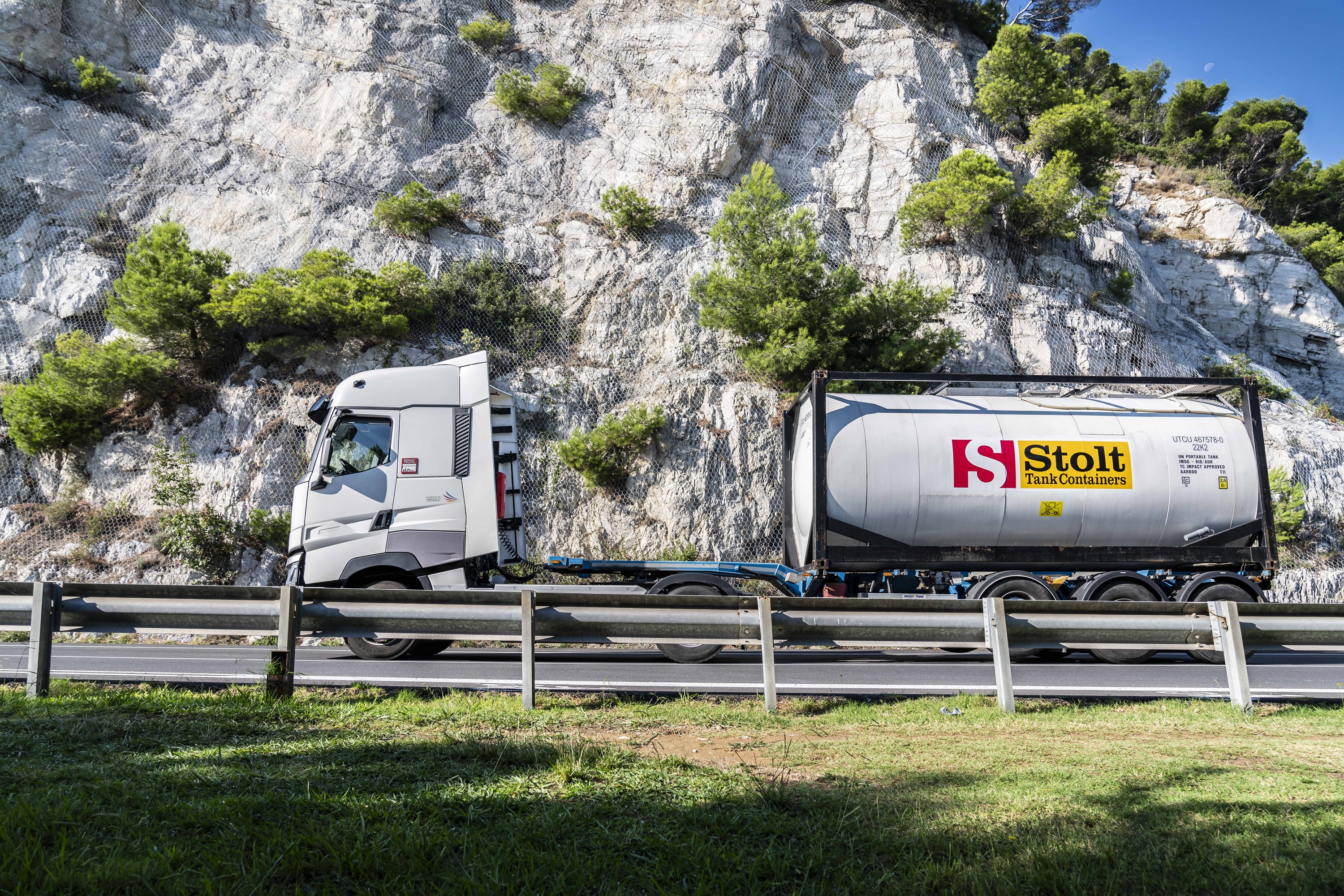 Stolt Box Container Global logistics provider with a local service in United Kingdom